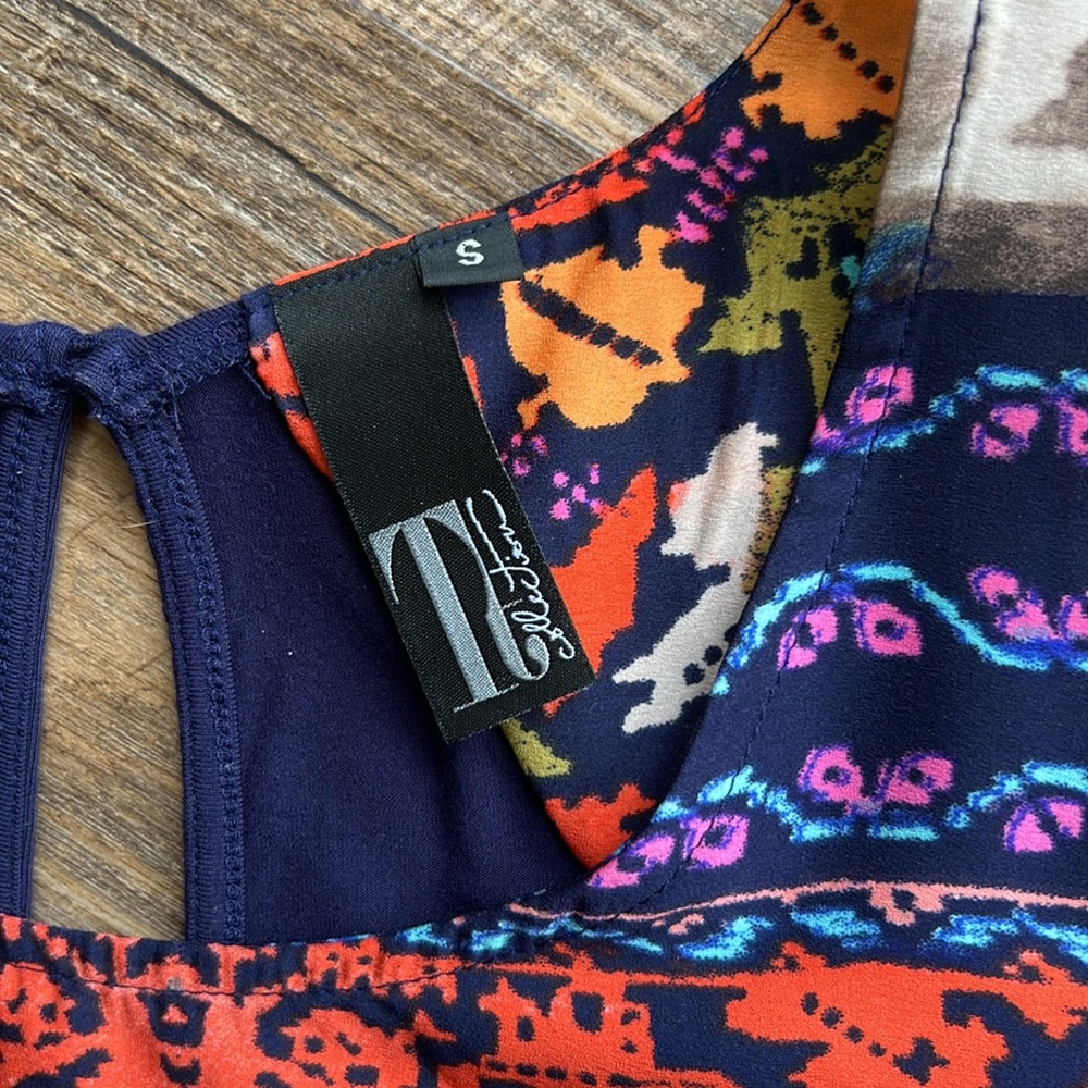 Tt Collection Tank Top - Picture 4 of 8